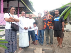 Discovery of the biggest hindu temple of Bali in October 2012 (05)